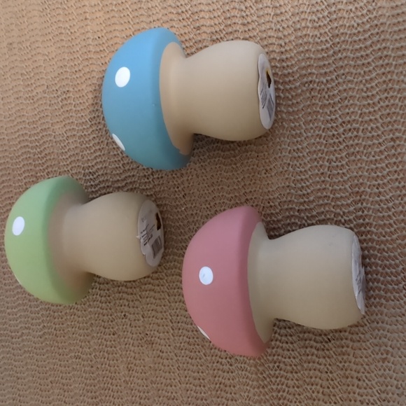 Deco mushroom shaped item with polka dots pick ur favorite color New - Picture 4 of 4